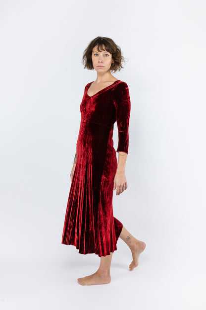 zephyr garone dress in garnet velvet