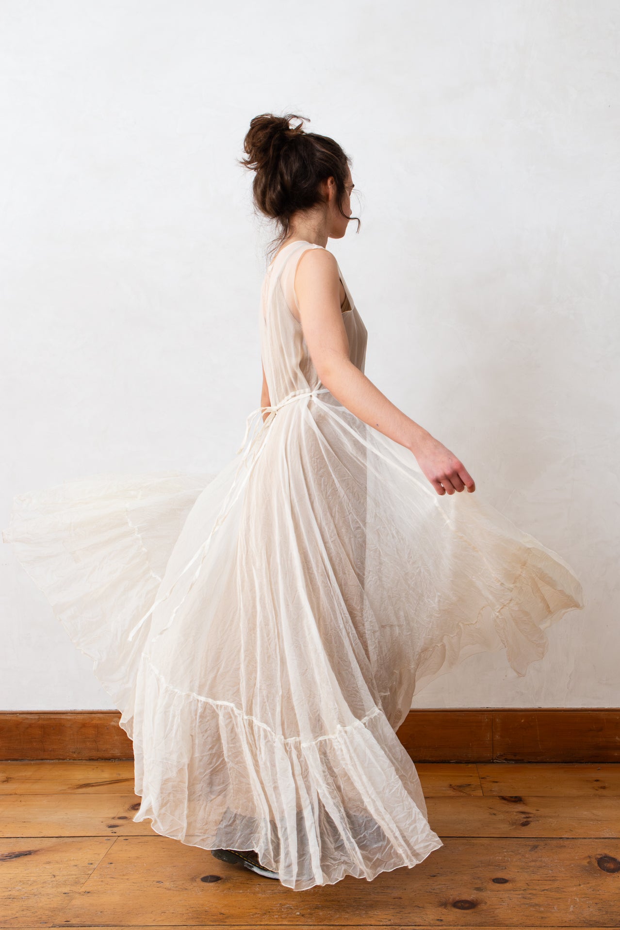 Perdomo Gown