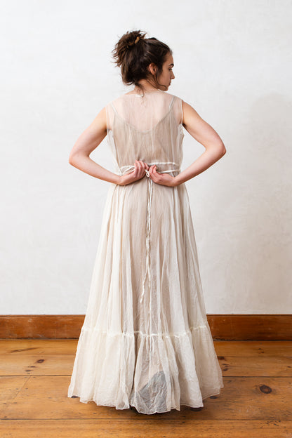 Perdomo Gown