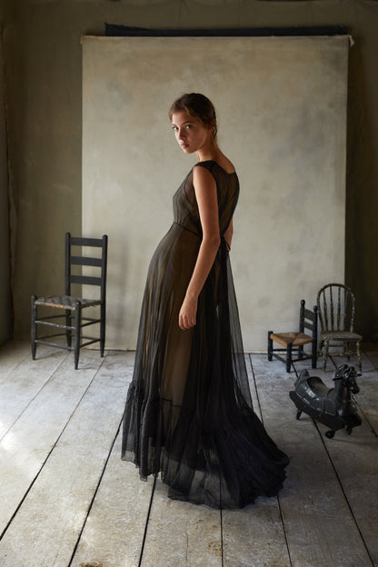 Perdomo Gown